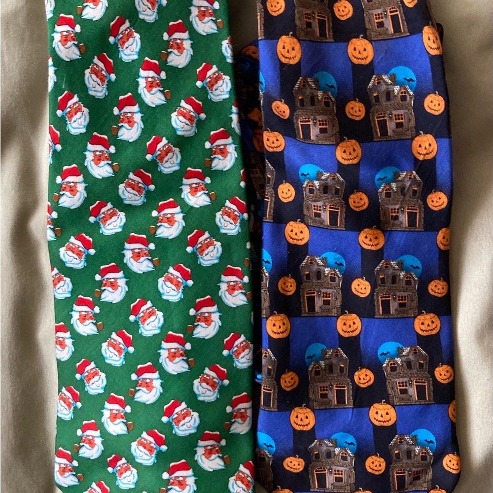 Men’s Holiday 100% silk tie bundle (2)